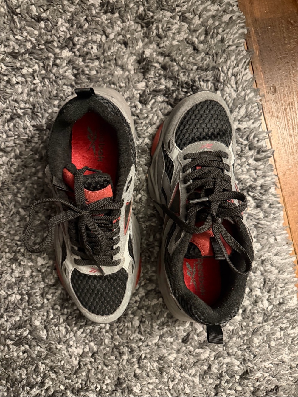 Men’s  Running Sneakers in Gray and Red - Lightweight Comfort